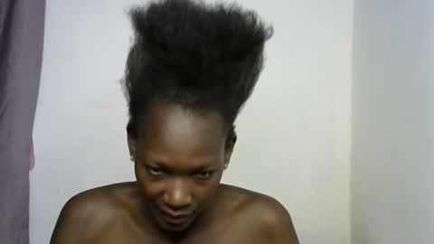 Snapshot of pettite_cora1 chatting on October 5, 7:52 pm pettite_cora1 online show from October 5, 7:52 pm