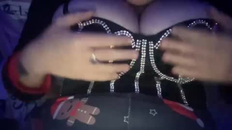 peular online show from January 15, 9:43 pm