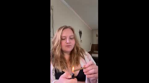 PhatAssBlond online show from November 6, 5:41 pm