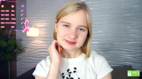 Hann G. Jones online show from November 6, 8:31 am