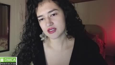 piama_burnss online show from June 5, 12:15 am