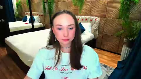 Emelie online show from June 21, 7:56 am