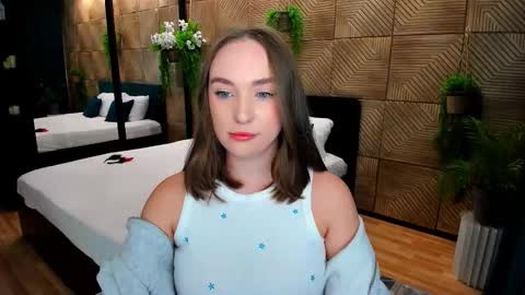 Emelie online show from September 30, 8:24 pm