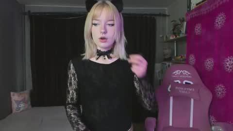 piginnya online show from September 23, 12:36 pm