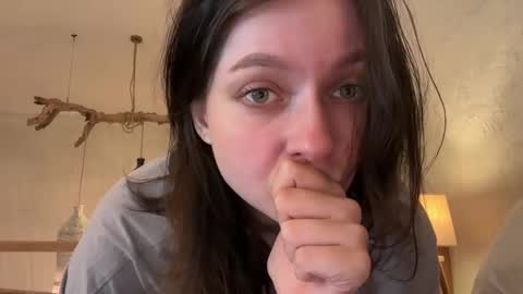 Trisha     online show from February 18, 11:33 am