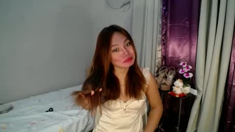 Snapshot of pinay_jenxx chatting on February 8, 3:41 am Jen online show from February 8, 3:41 am