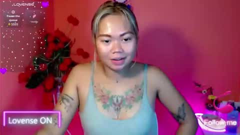 Snapshot of pinay_sweetlenatashaxx chatting on October 16, 5:04 pm call me natasha online show from October 16, 5:04 pm