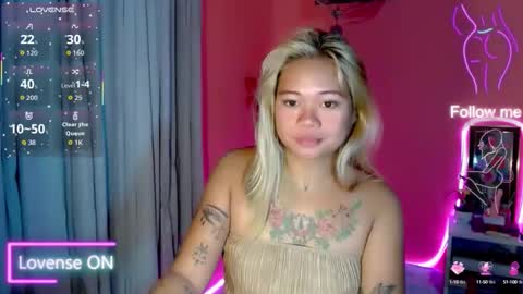 Snapshot of pinay_sweetlenatashaxx chatting on September 25, 7:12 pm call me natasha online show from September 25, 7:12 pm