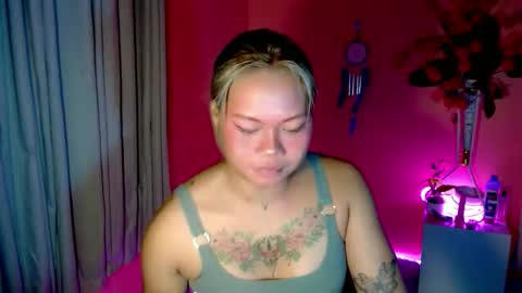 Snapshot of pinay_sweetlenatashaxx chatting on October 7, 4:33 pm call me natasha online show from October 7, 4:33 pm