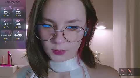 Snapshot of pink_seagull chatting on January 12, 5:01 pm Eva online show from January 12, 5:01 pm