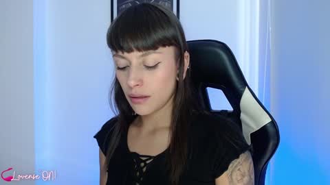 Snapshot of pinkcatlive chatting on December 5, 8:44 pm Emily online show from December 5, 8:44 pm