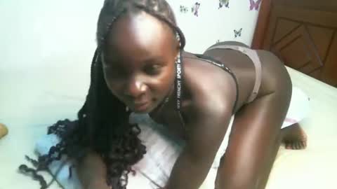 pinky online show from December 3, 7:27 pm