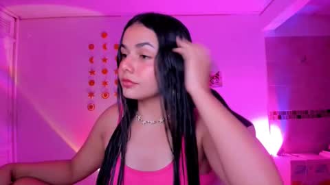 Snapshot of pinkpantherr_ chatting on October 11, 1:32 am Sarah .. online show from October 11, 1:32 am
