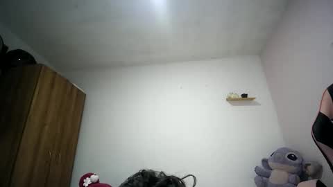 pinkvixen69 online show from February 18, 10:09 pm