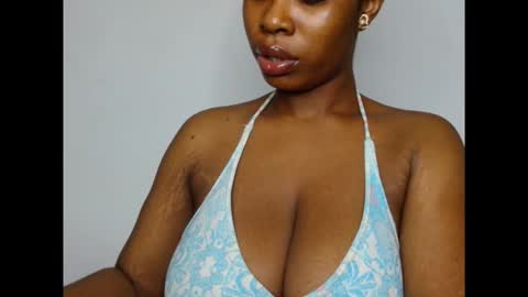 pinkxsugar online show from February 12, 10:17 am