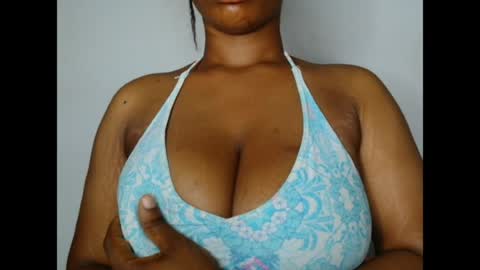 pinkxsugar online show from July 18, 5:44 am