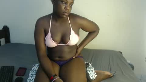pinky_ebony1 online show from November 20, 4:35 am