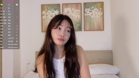 Polly online show from April 7, 9:11 am