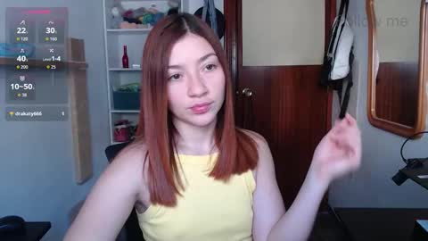 Snapshot of pixienaughty chatting on October 19, 12:18 pm Nani online show from October 19, 12:18 pm