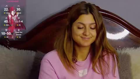 Snapshot of playfulnicole chatting on September 17, 7:28 am PlayfulNicole online show from September 17, 7:28 am