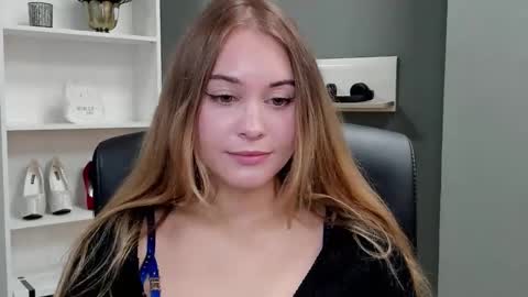 Valeria online show from October 12, 7:00 am