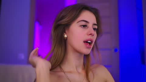 Ari online show from November 4, 1:21 am