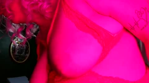 plushandpale online show from March 21, 7:46 am