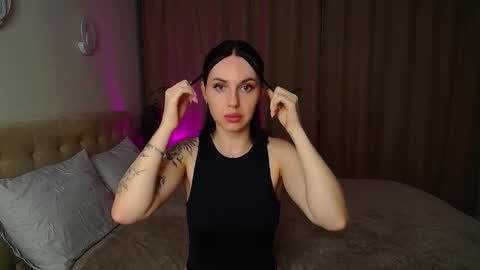 poison_inyour_mind online show from November 17, 5:13 pm