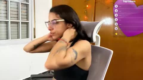 Poison Ivy online show from February 19, 11:25 pm