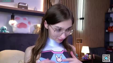 Polly online show from November 13, 7:29 am