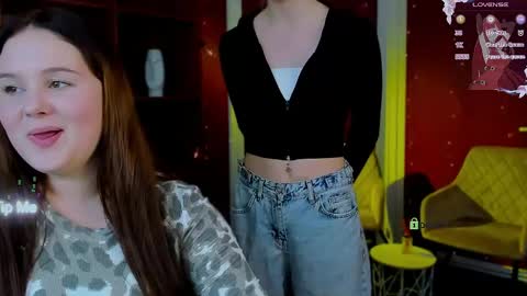 polly_more online show from April 21, 1:42 am