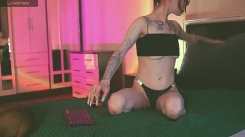 Megan.online  online show from February 25, 9:15 pm