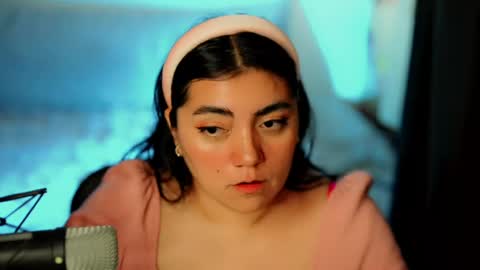 Poppy Kensington online show from May 4, 11:51 pm