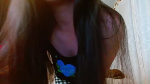 Snapshot of porcelainlux chatting on March 1, 4:15 am porcelainlux online show from March 1, 4:15 am