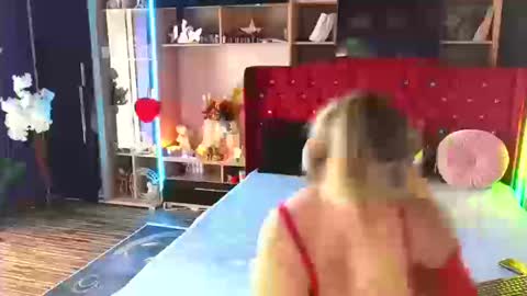 pornbubblebutt online show from March 12, 11:57 am