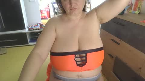 MelissOfficial online show from April 13, 10:16 am