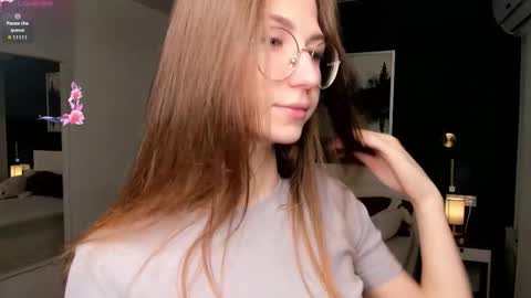 Elizabeth online show from October 10, 7:41 pm