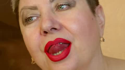 Snapshot of posh_lady chatting on December 20, 10:32 pm LADY POSH online show from December 20, 10:32 pm