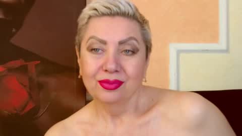 Snapshot of posh_lady chatting on September 24, 9:14 pm LADY POSH online show from September 24, 9:14 pm