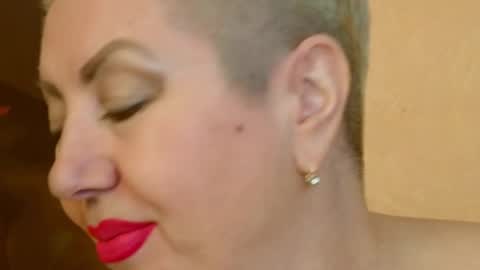 Snapshot of posh_lady chatting on February 12, 10:04 pm LADY POSH online show from February 12, 10:04 pm