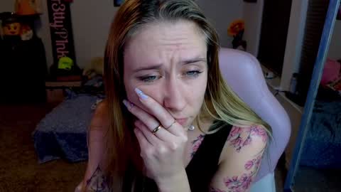 Snapshot of pr3ttyp1nkpussy chatting on October 21, 1:31 am Evangeline Eva Darling online show from October 21, 1:31 am