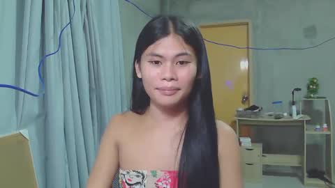 Snapshot of precious_athena chatting on February 17, 10:29 am precious_athena online show from February 17, 10:29 am