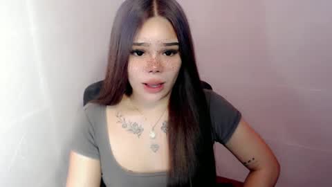 Snapshot of preciousangel69xxx chatting on February 1, 9:51 pm MAXXINE online show from February 1, 9:51 pm