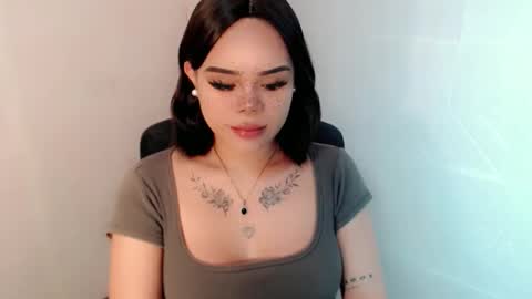 MAXXINE online show from October 29, 1:04 pm