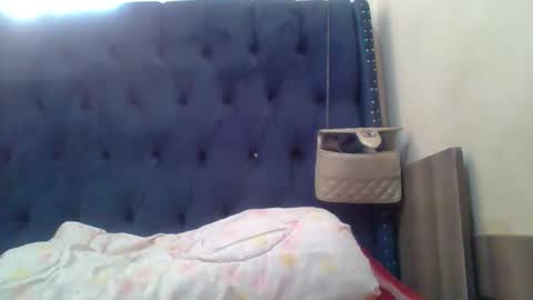 pretty1_lioness online show from February 16, 8:25 am