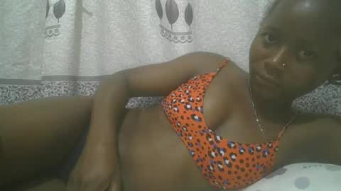 Snapshot of pretty_abella chatting on February 9, 8:33 am abella online show from February 9, 8:33 am