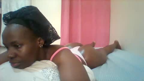 Snapshot of pretty_darya chatting on February 10, 4:19 am pretty_darya online show from February 10, 4:19 am