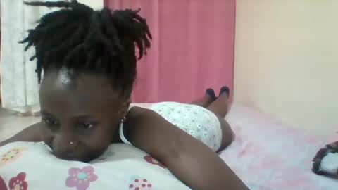 Snapshot of pretty_darya chatting on January 23, 3:48 am pretty_darya online show from January 23, 3:48 am