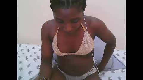 pretty online show from February 16, 8:58 am