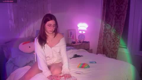 Sophie  online show from December 12, 3:43 am